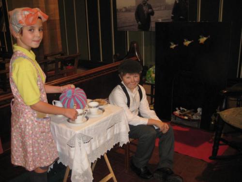 Kelsey and Jai have tea